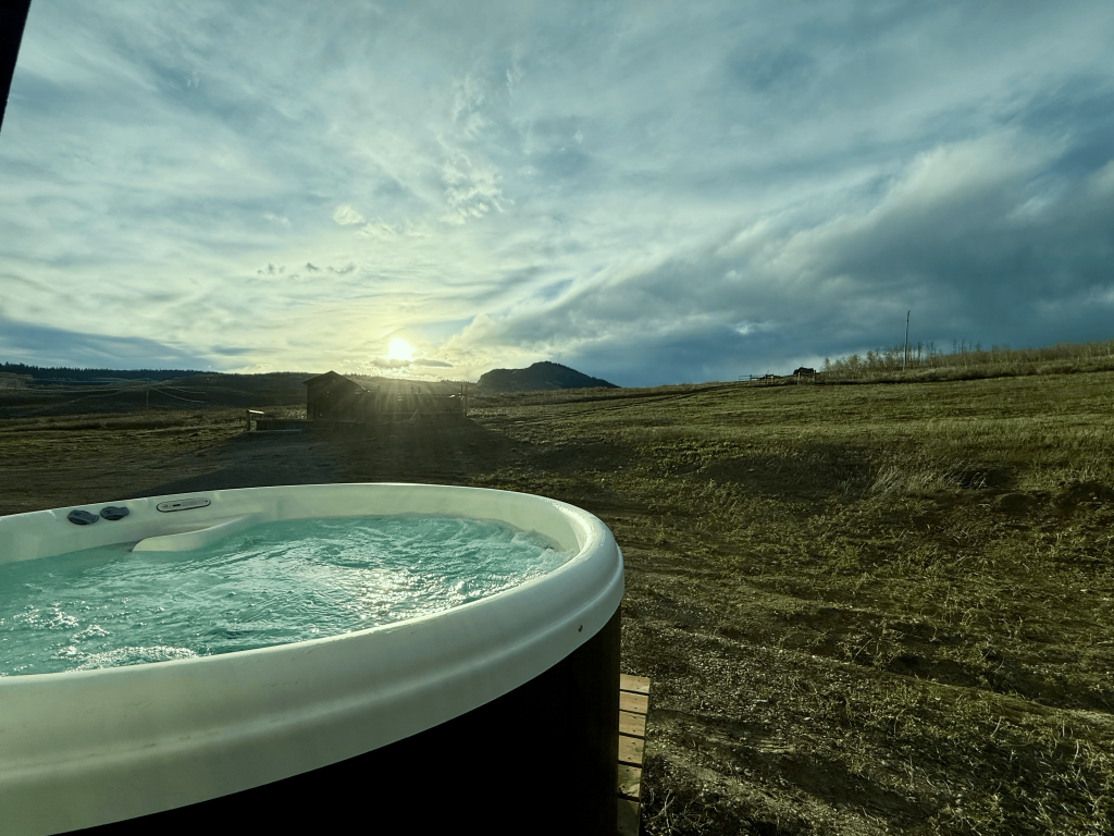 Ranch_House_Hottub-03