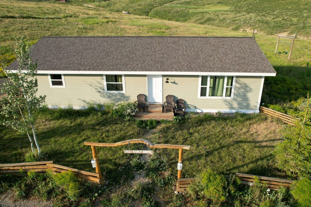 Ranch_House_Exterior_Frontyard
